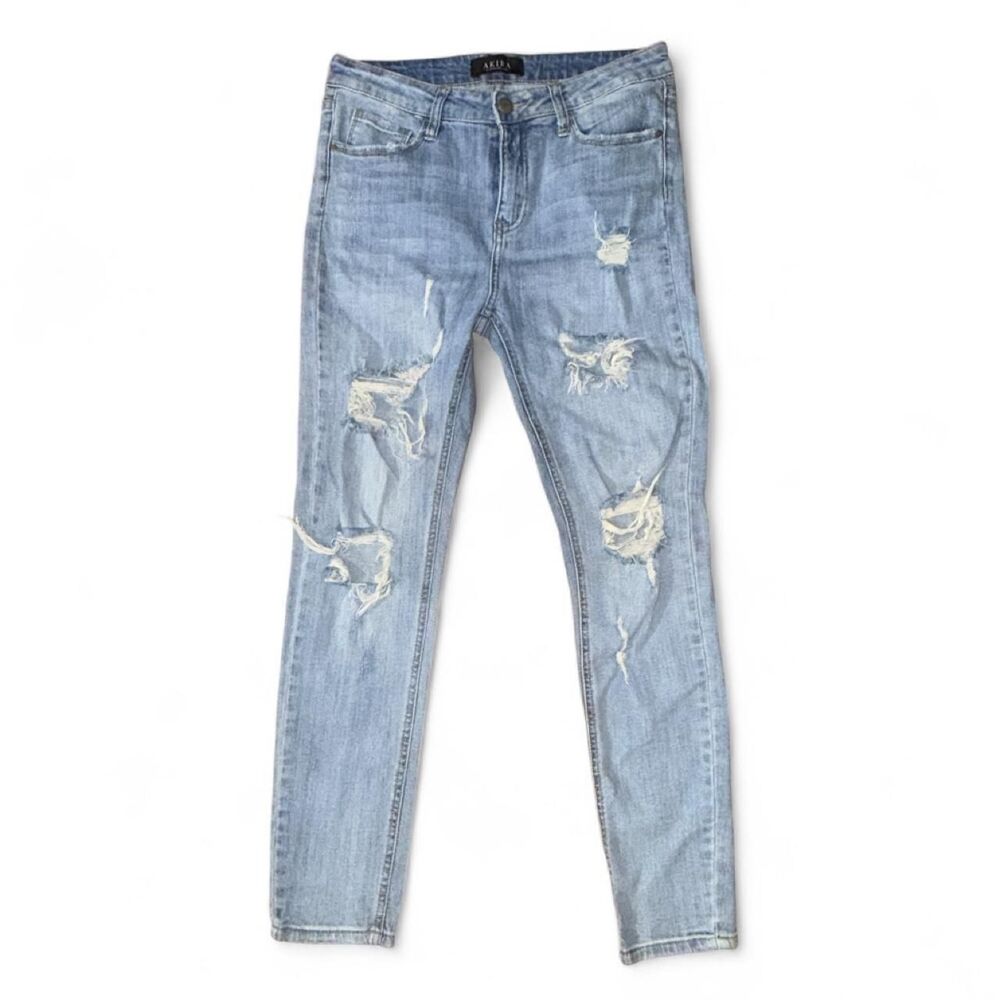 Akira Women's Blue Jeans